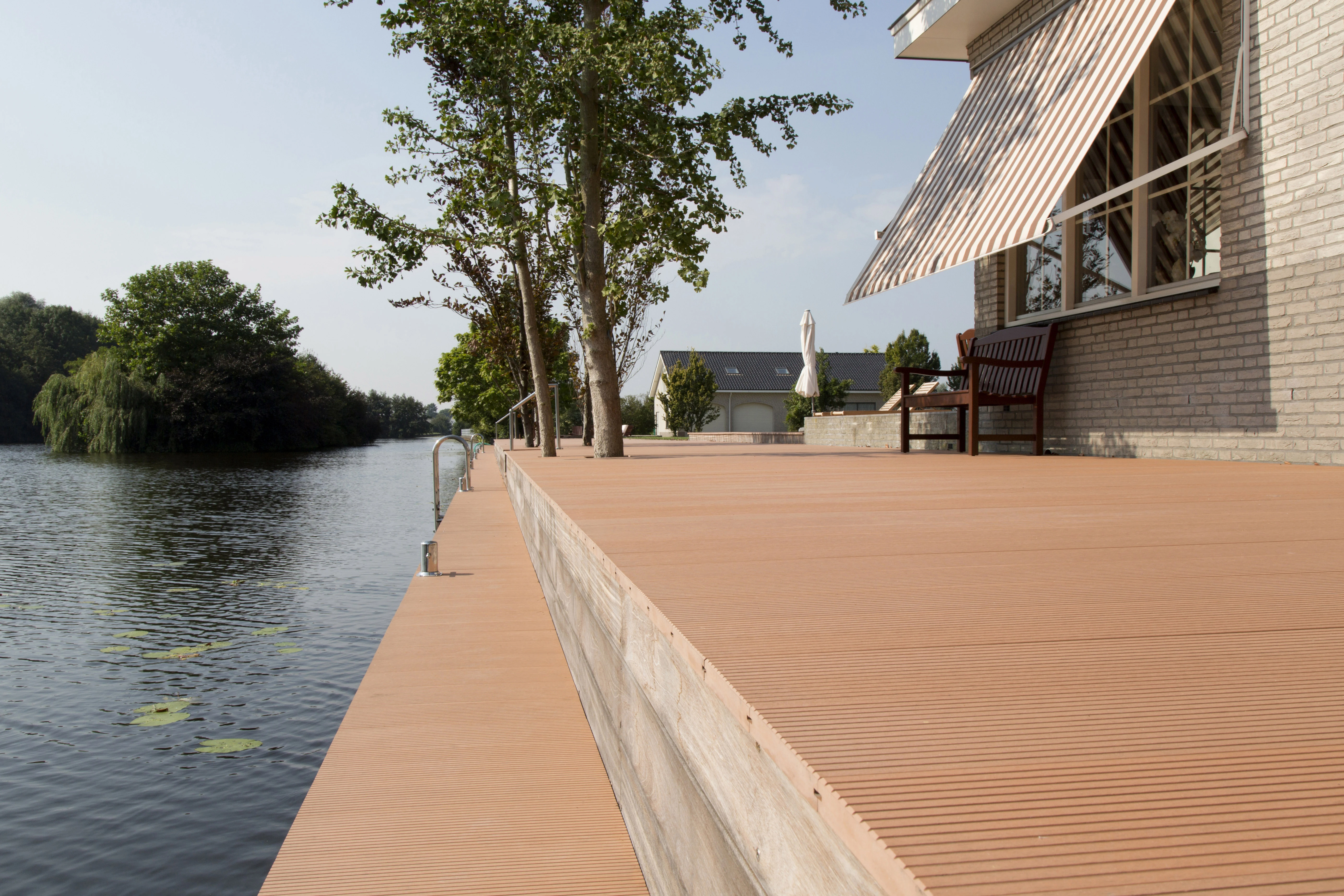 CarpGarant Vlonderplank Composiet 2.3 x 14 cm (23 x 140 mm) Massief Bruin - Lengte 300 cm - Afbeelding 4